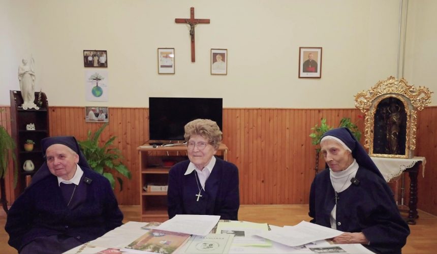 DOMBÓVÁR ELISMERT KÖZÖSSÉGE DÍJAT KAPTAK AZ ORSOLYITA NŐVÉREK